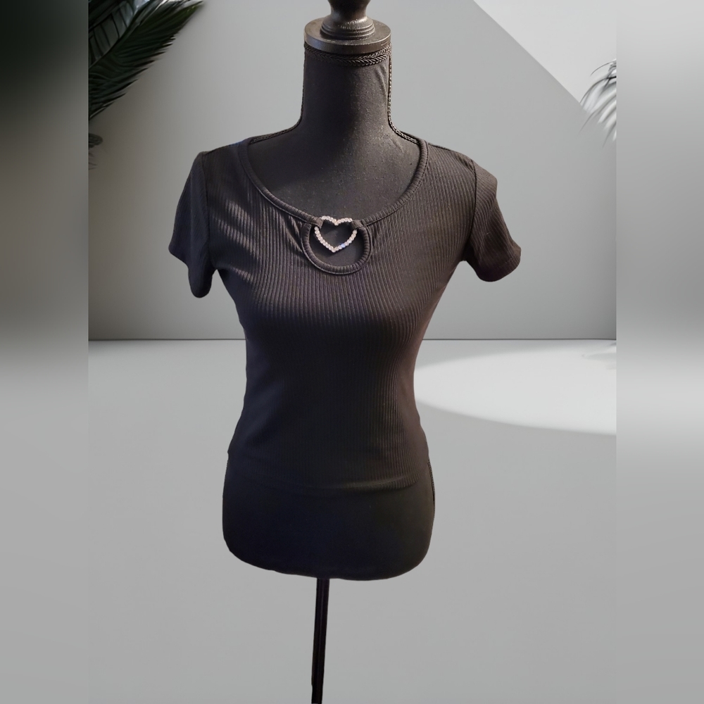 EUC Wild Love Black Top (Medium)